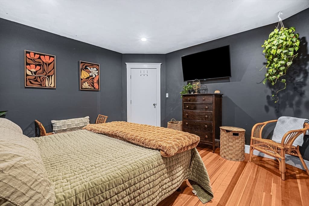 Condominium at 25 South Street # 4, Boston MA 02135, photo 22 of 31