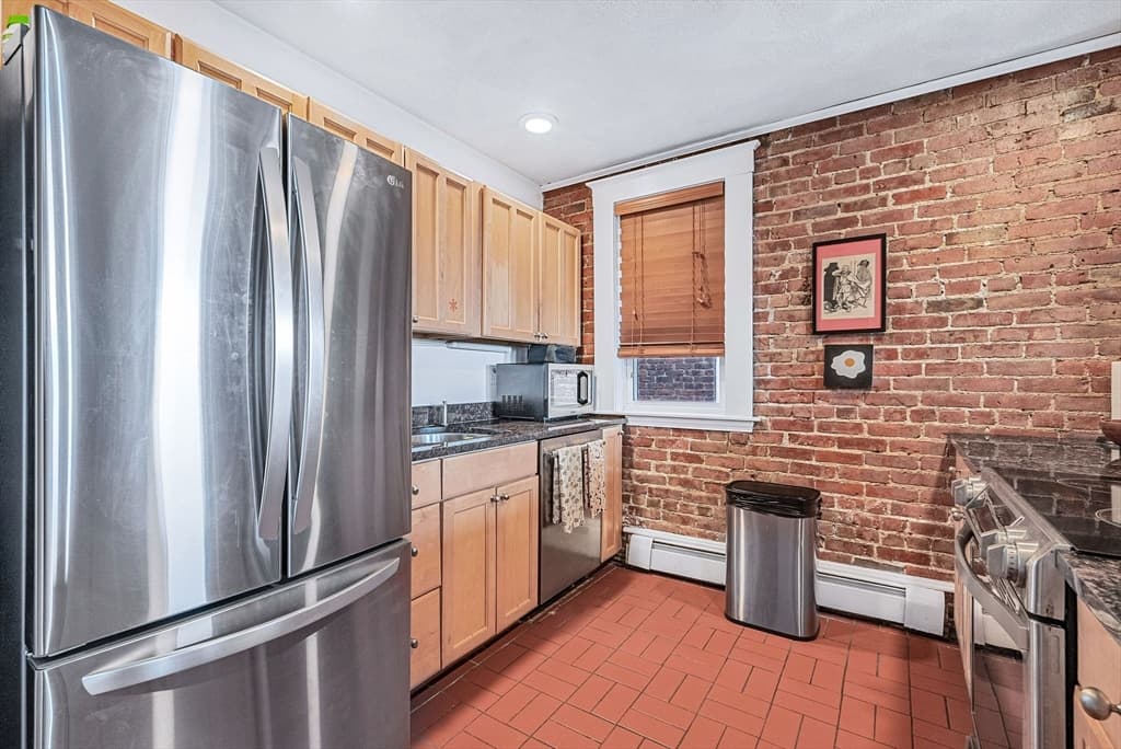 Condominium at 25 South Street # 4, Boston MA 02135, photo 3 of 31