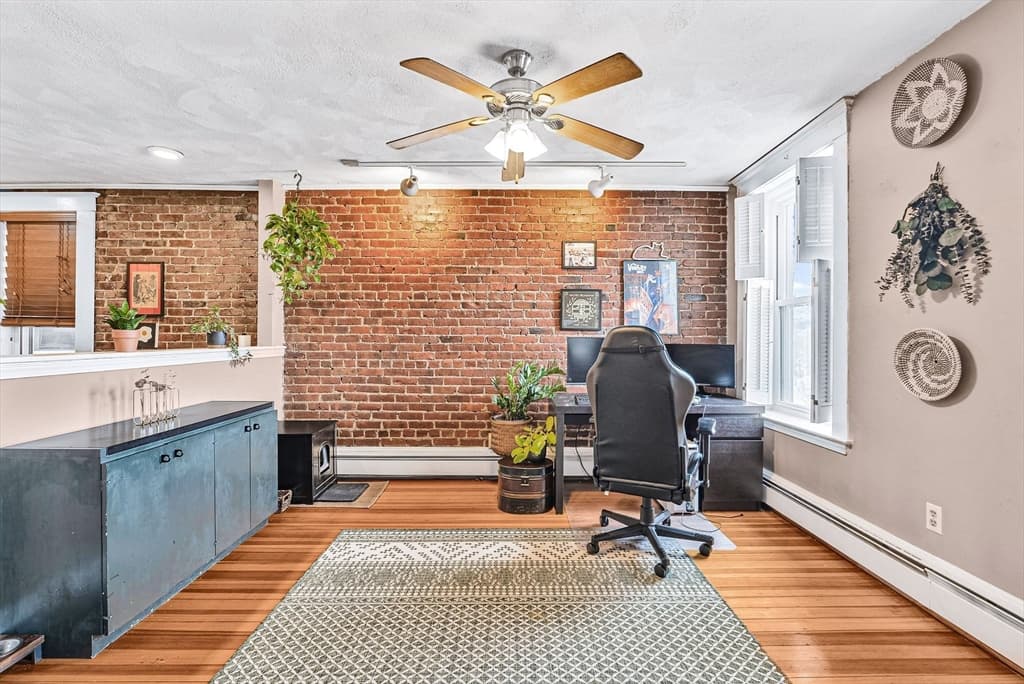 Condominium at 25 South Street # 4, Boston MA 02135, photo 9 of 31