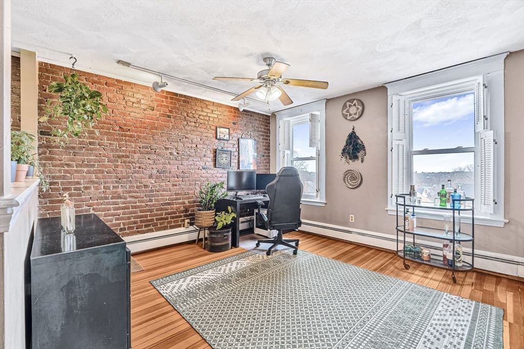 Condominium at 25 South Street # 4, Boston MA 02135, photo 8 of 31