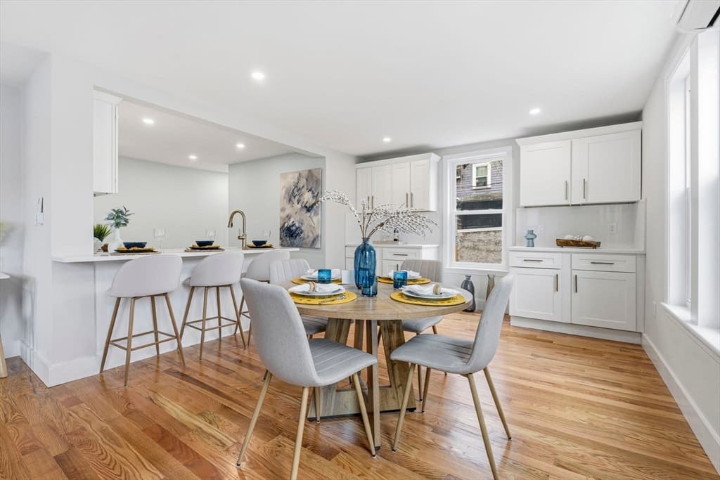 10 Hammatt St # 10, Ipswich MA 01938