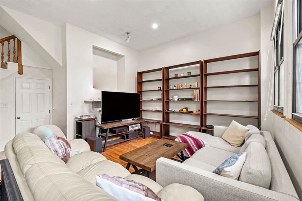 Condominium at 113 W Dedham St # 113, Boston MA 02118, photo 9 of 27