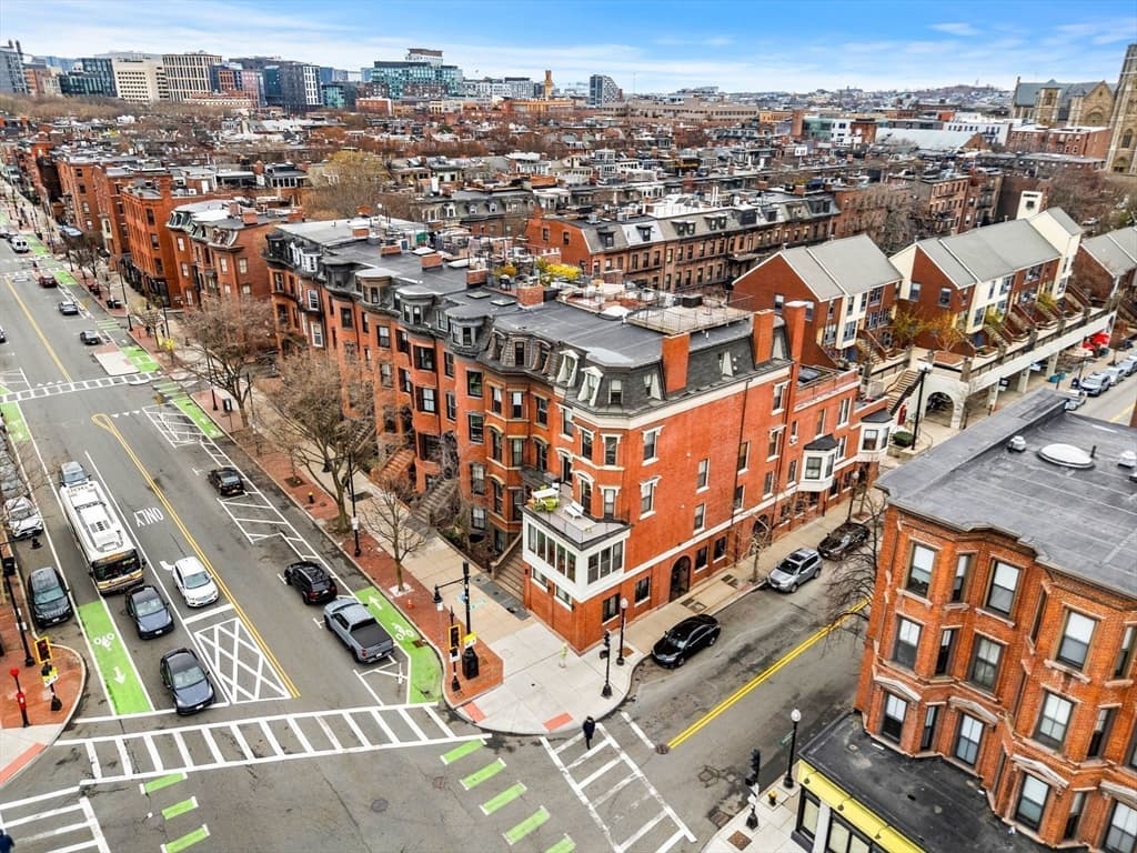 Condominium at 113 W Dedham St # 113, Boston MA 02118, photo 25 of 27