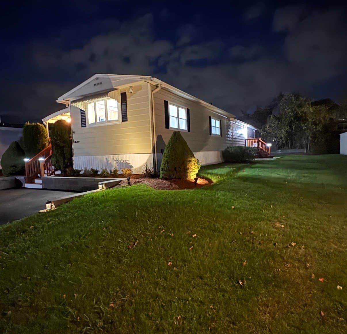 Mobile Home at 46 Louie Lane, Raynham MA 02767, Raynham, photo 30 of 32