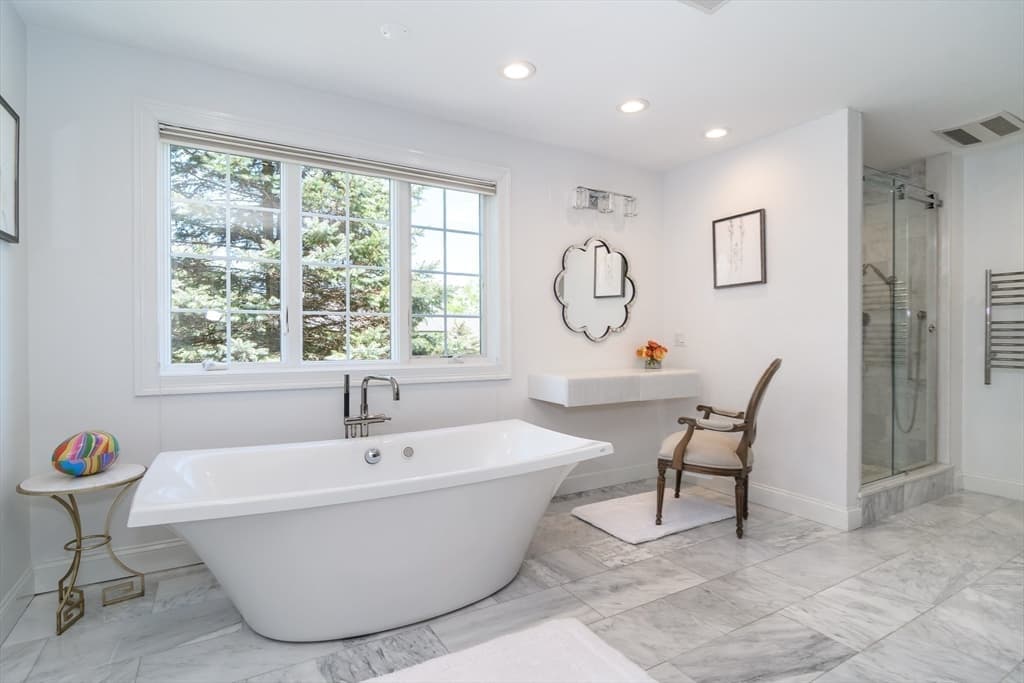 Single Family Residence at 4 Nipmuc Lane, Southborough MA 01772, Southborough, photo 24 of 42