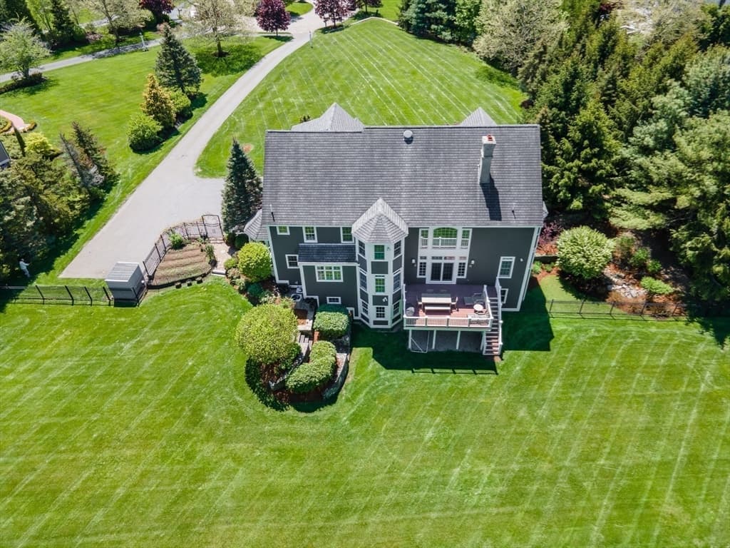 Single Family Residence at 4 Nipmuc Lane, Southborough MA 01772, Southborough, photo 37 of 42