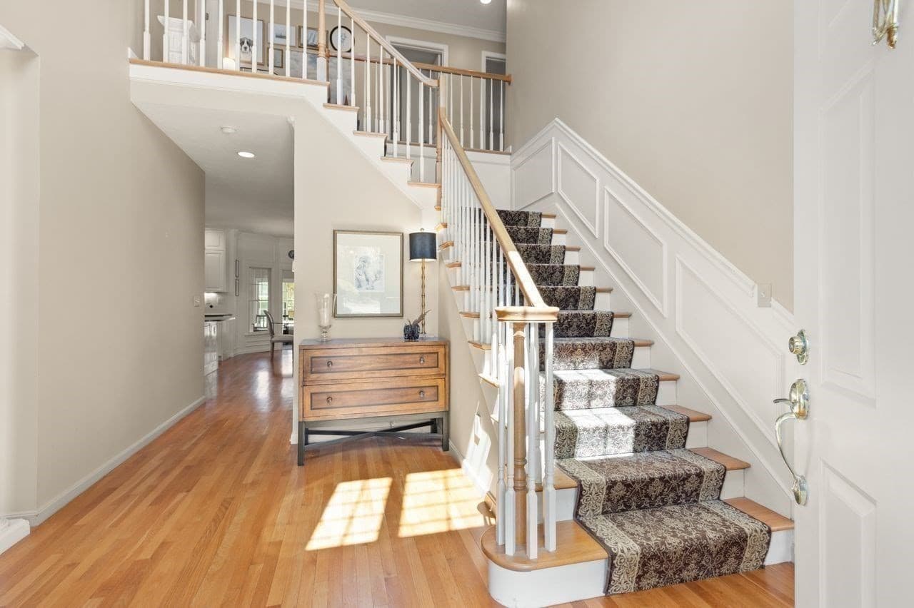 Single Family Residence at 7 Dry Pond Rd, Sharon MA 02067, photo 3 of 42