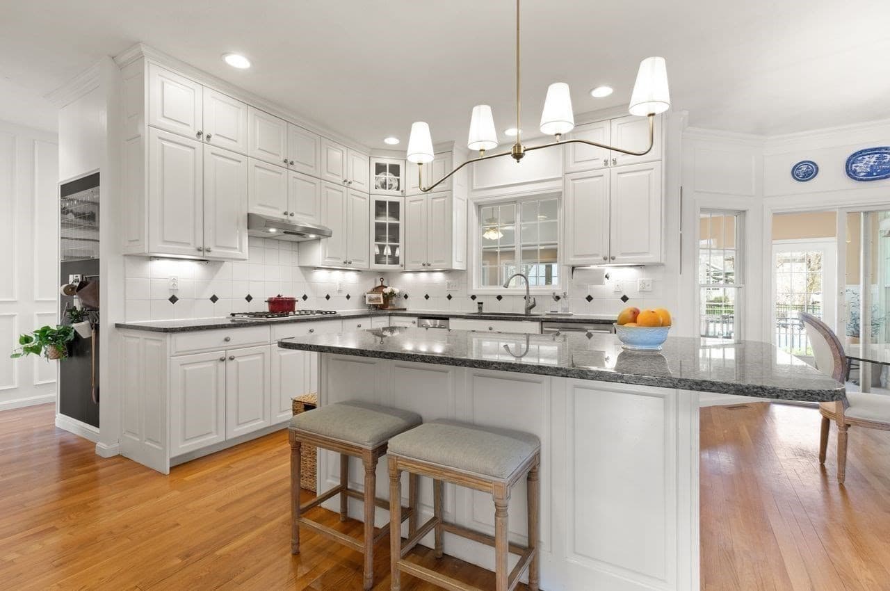 Single Family Residence at 7 Dry Pond Rd, Sharon MA 02067, photo 10 of 42