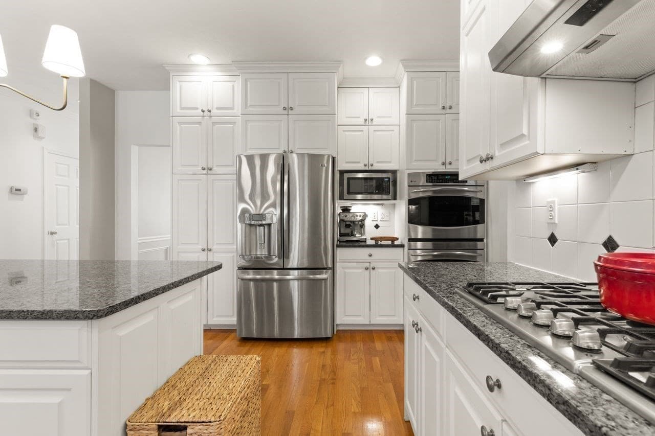 Single Family Residence at 7 Dry Pond Rd, Sharon MA 02067, photo 14 of 42