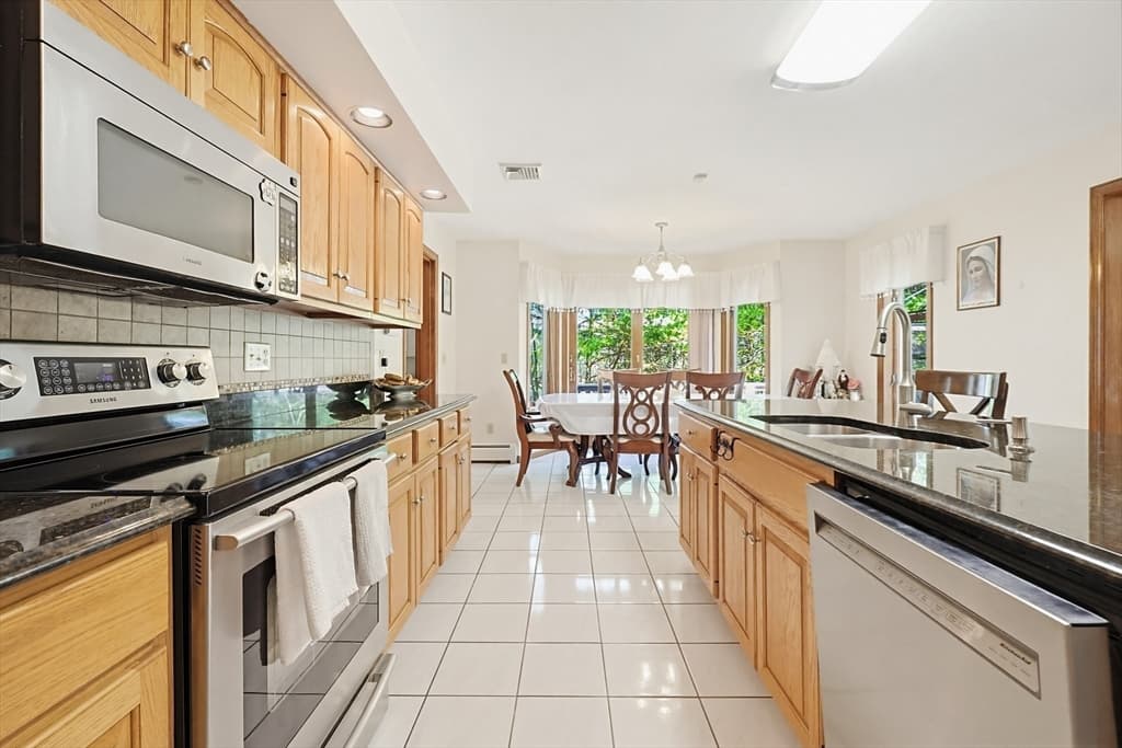 23 Cornerstone Dr, Easton MA 02356 photo 16