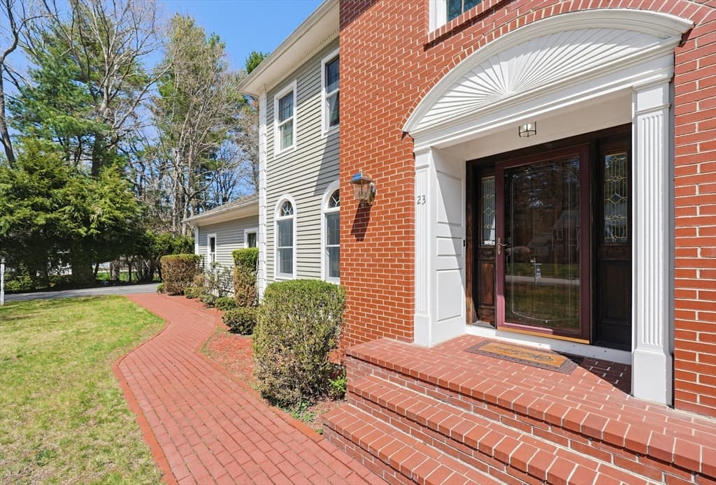 23 Cornerstone Dr, Easton MA 02356 photo 4