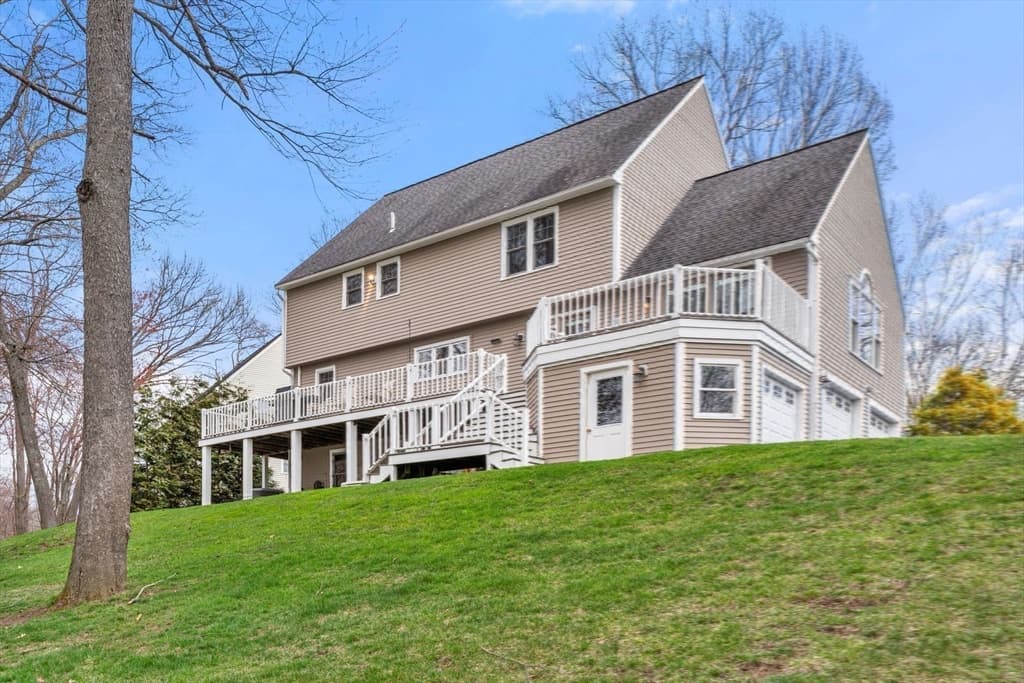 Single Family Residence at 16 Merrimack River Rd, Groveland MA 01834, Groveland, photo 4 of 42