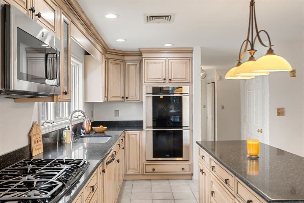 Single Family Residence at 16 Merrimack River Rd, Groveland MA 01834, Groveland, photo 8 of 42
