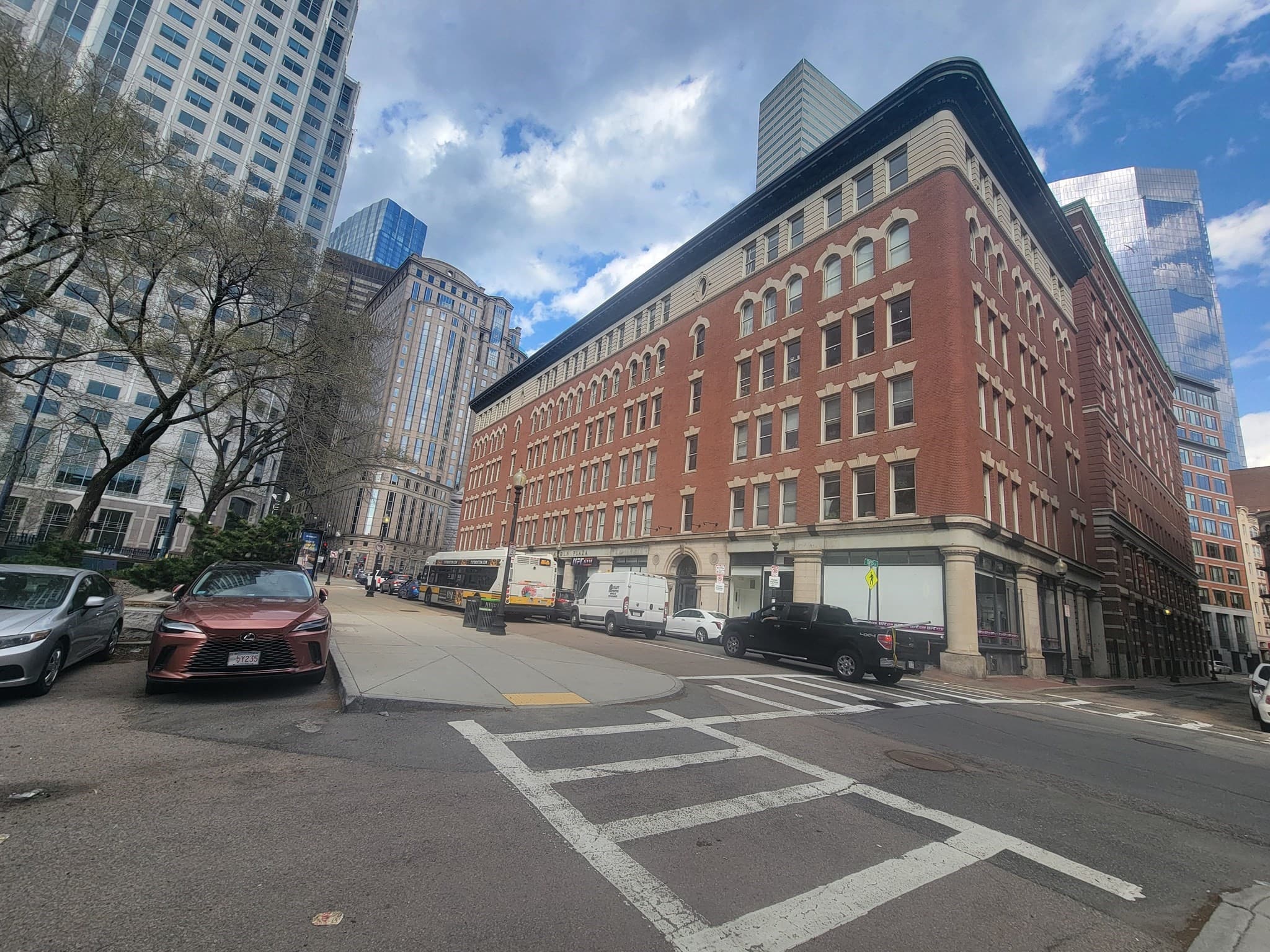 Condominium at 70 Lincoln St # L311, Boston MA 02111, photo 17 of 18