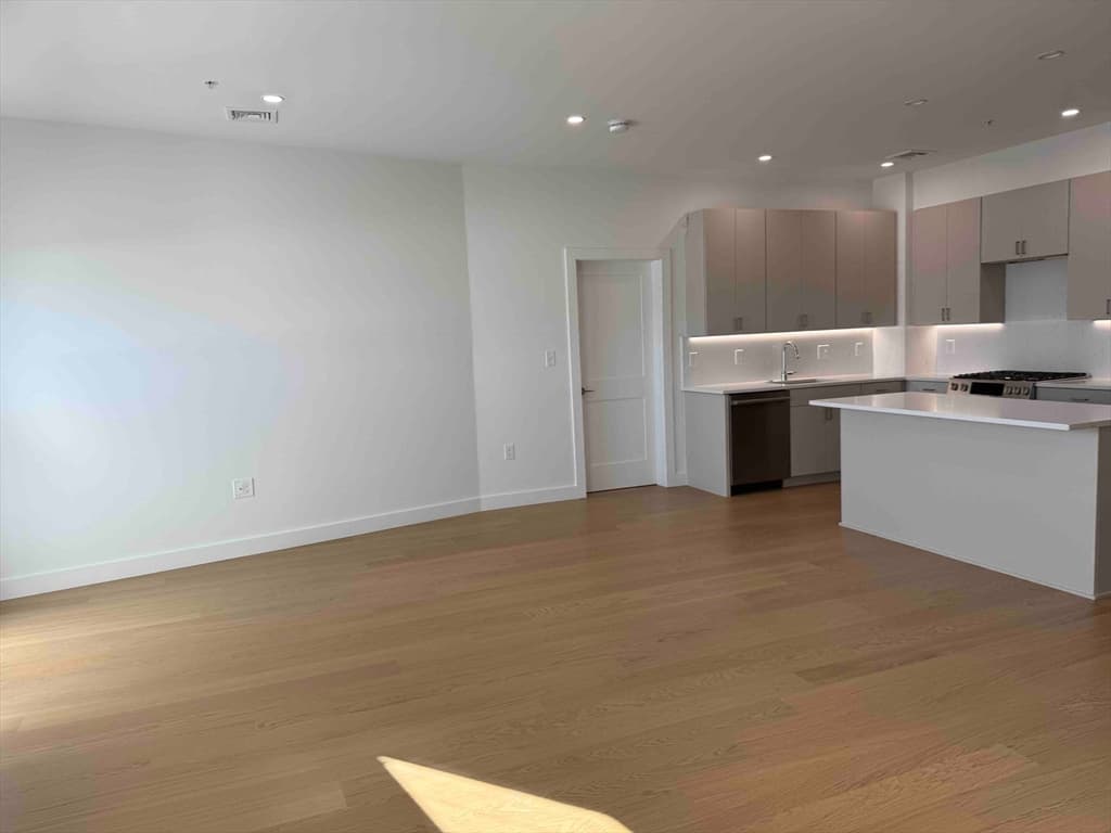 Condominium at 256 Dorchester Street # 502, Boston MA 02127, Boston, photo 17 of 29