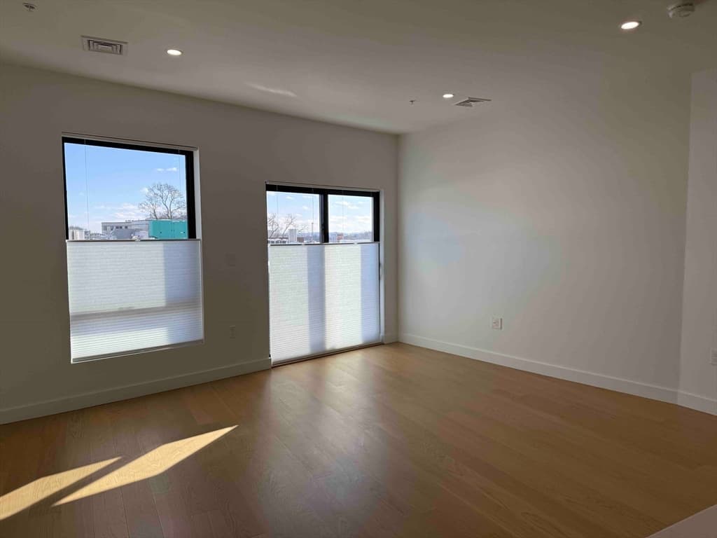 Condominium at 256 Dorchester Street # 502, Boston MA 02127, Boston, photo 16 of 29
