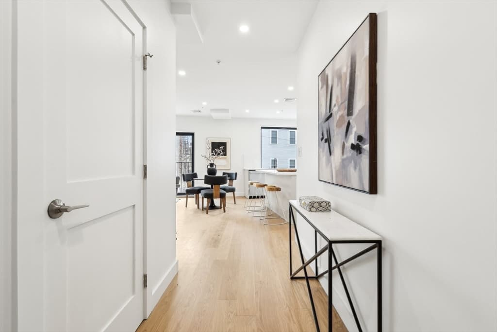 Condominium at 256 Dorchester Street # 401, Boston MA 02127, Boston, photo 11 of 29