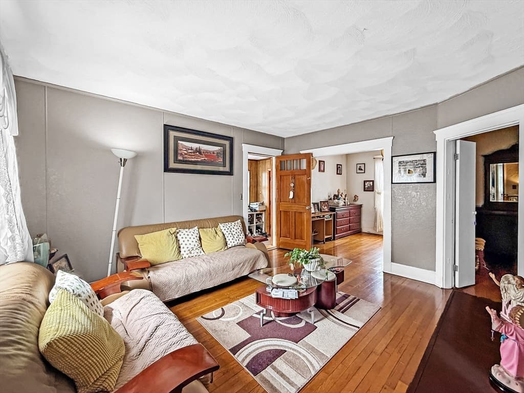 14 Oak Ter, Everett MA 02149 photo 9