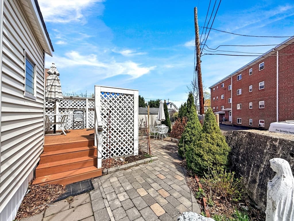14 Oak Ter, Everett MA 02149 photo 33