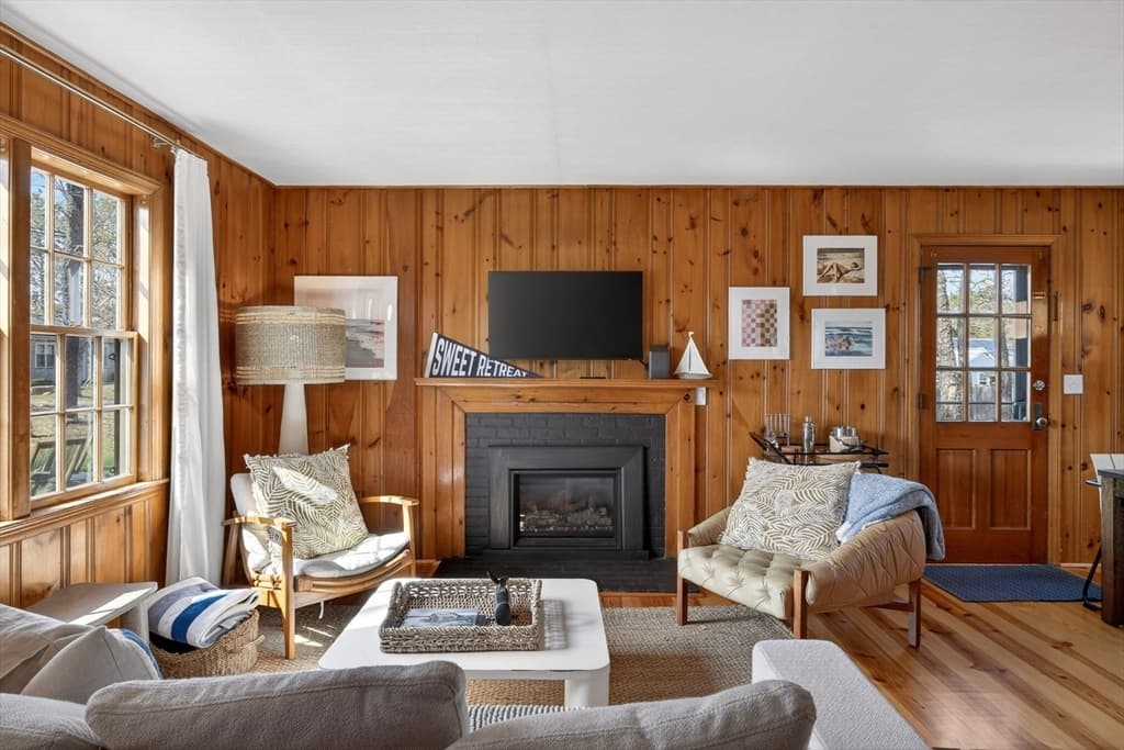 Single Family Residence at 6 Manning Rd, Dennis MA 02638, photo 6 of 42