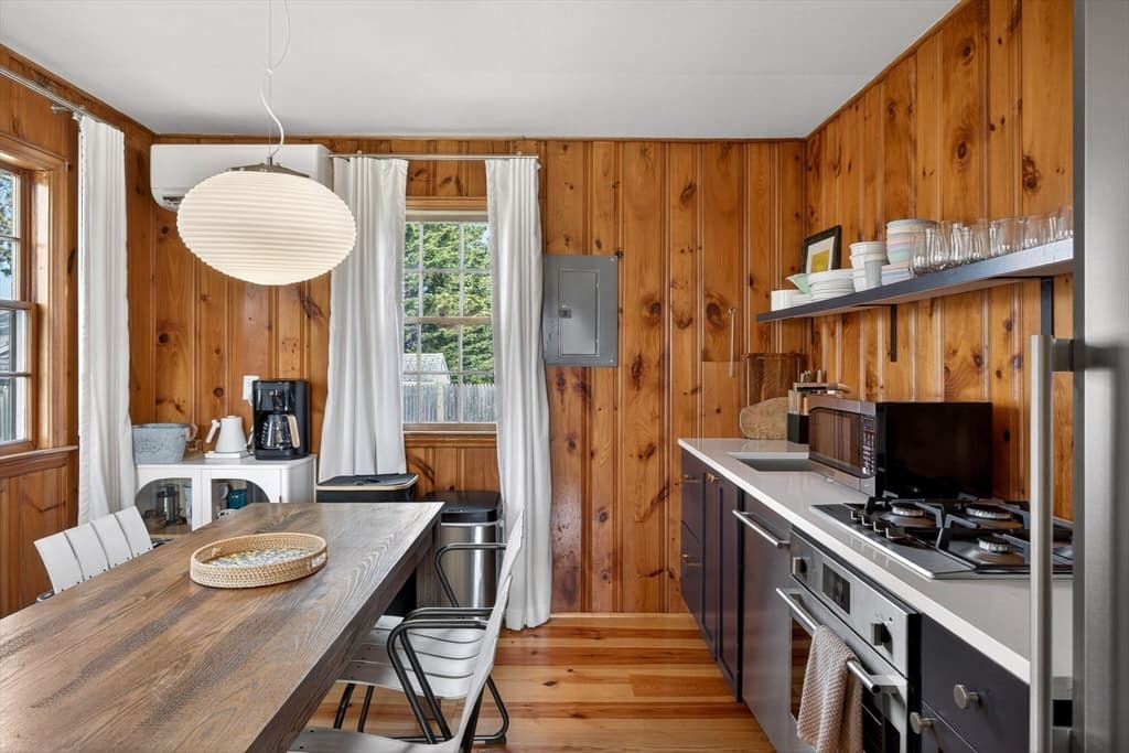 Single Family Residence at 6 Manning Rd, Dennis MA 02638, photo 14 of 42