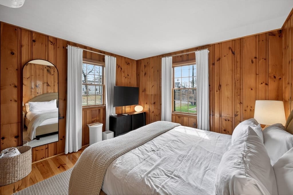 Single Family Residence at 6 Manning Rd, Dennis MA 02638, photo 18 of 42
