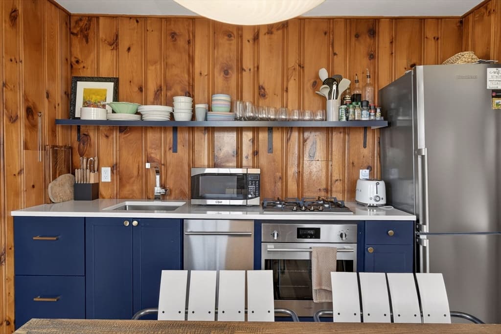 Single Family Residence at 6 Manning Rd, Dennis MA 02638, photo 15 of 42