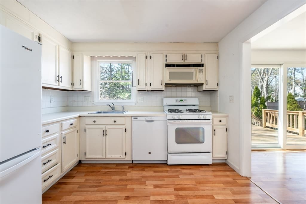 67 Crawford Rd, Barnstable MA 02635 photo 11