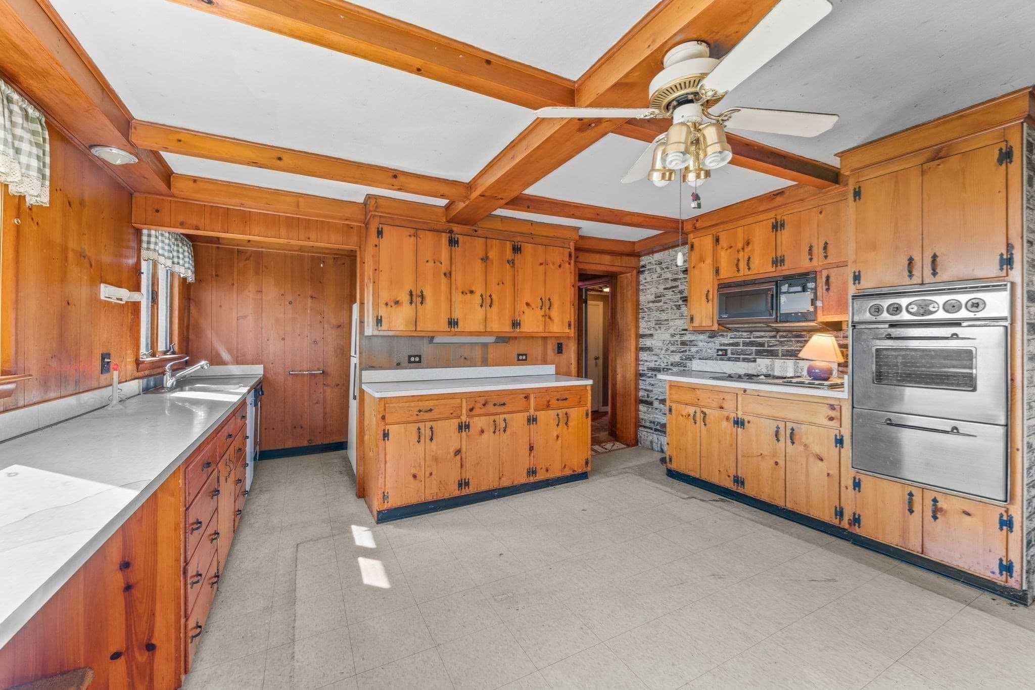 Single Family Residence at 90 Water St, Danvers MA 01923, photo 9 of 42