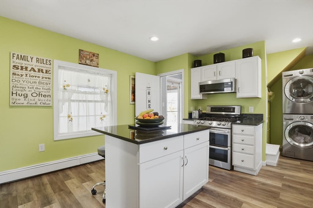 Single Family Residence at 59 Cottage Street, Franklin MA 02038, photo 11 of 42