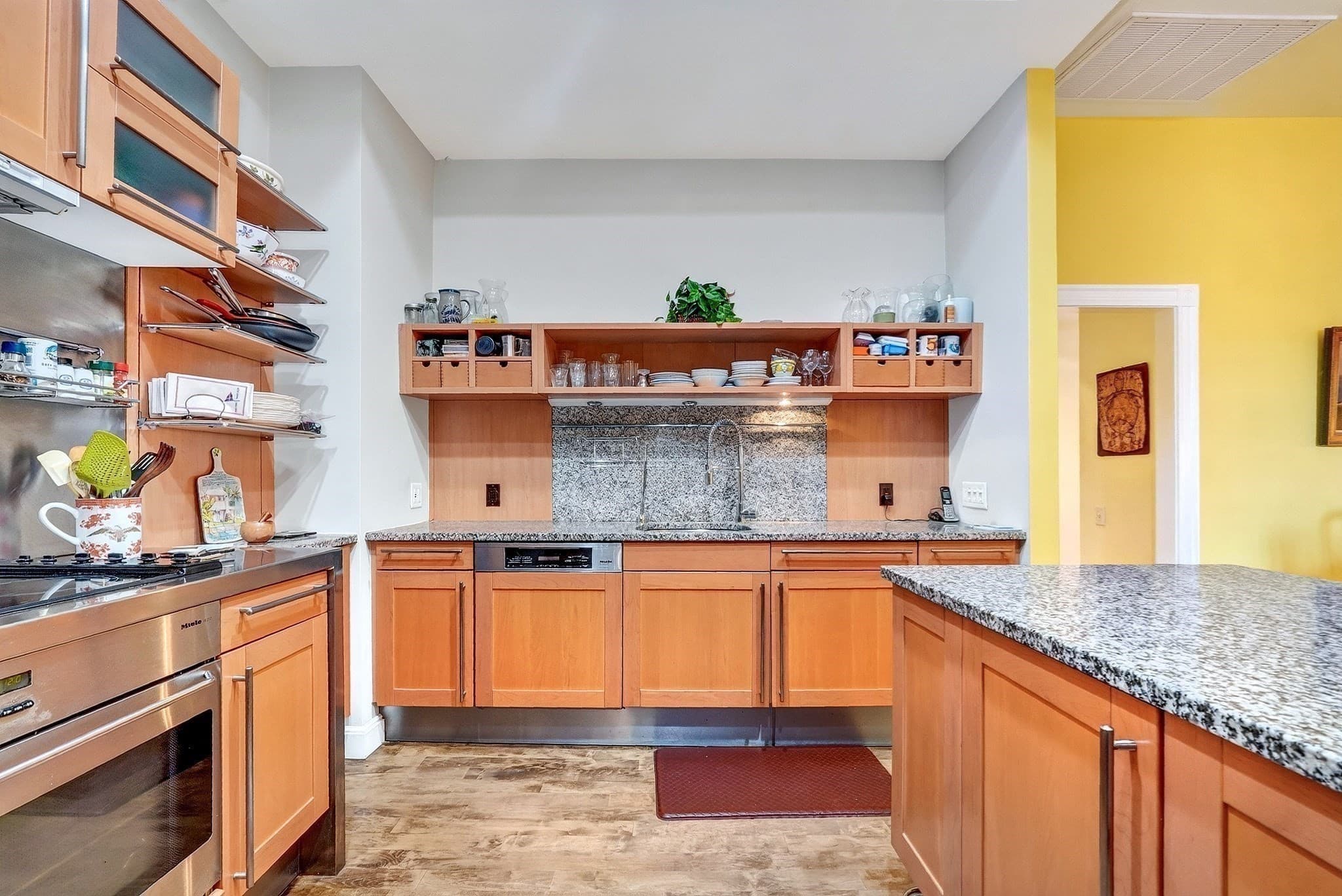 Condominium at 70 Mt Vernon # 3A, Boston MA 02108, photo 14 of 42