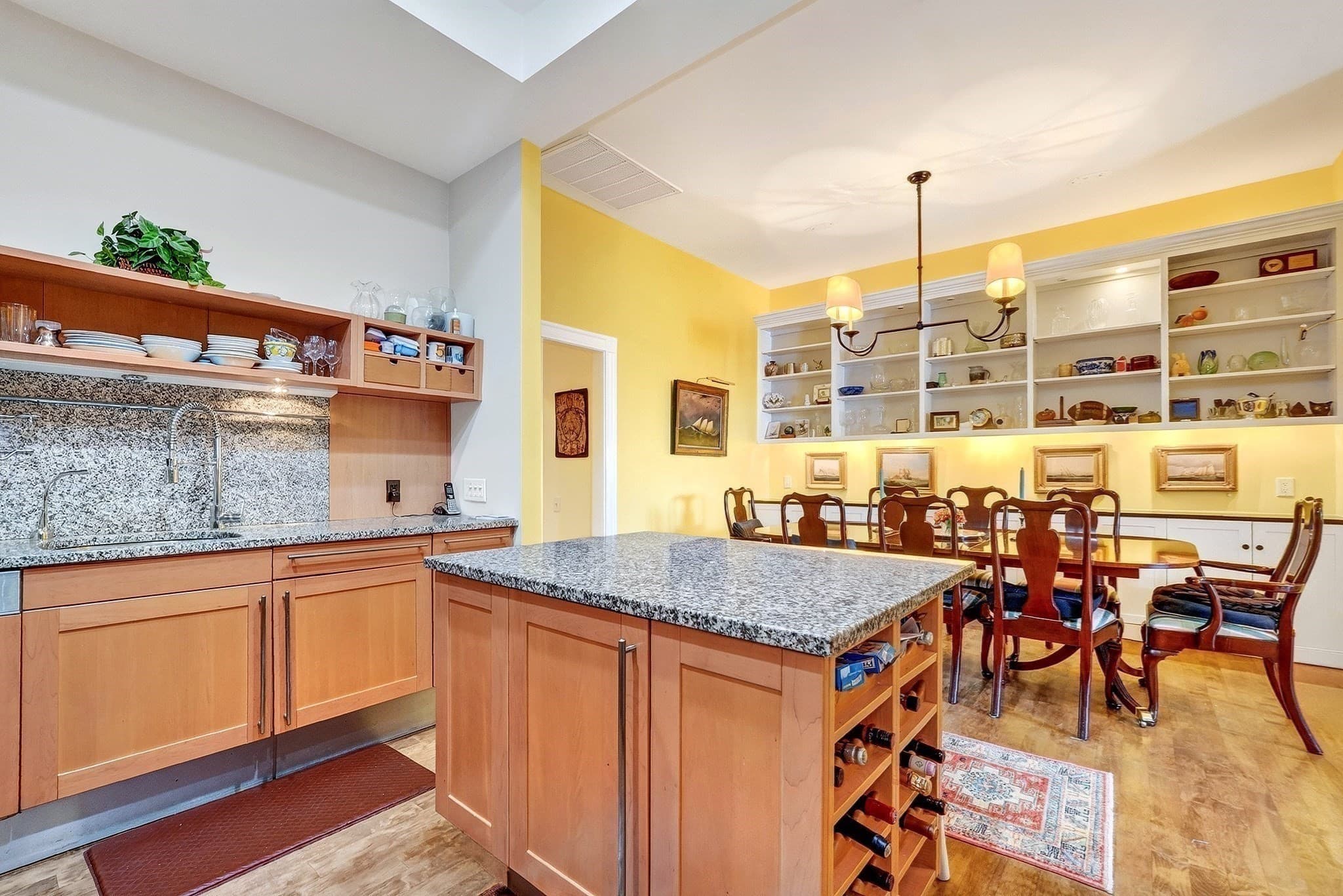 Condominium at 70 Mt Vernon # 3A, Boston MA 02108, photo 11 of 42