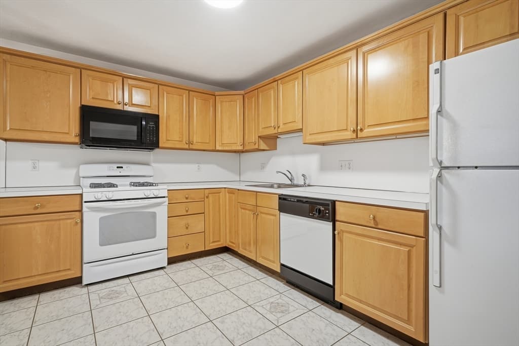63 Maple St # F, Canton MA 02021 photo 16
