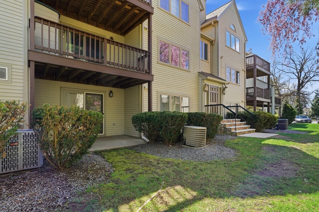 63 Maple St # F, Canton MA 02021 photo 3