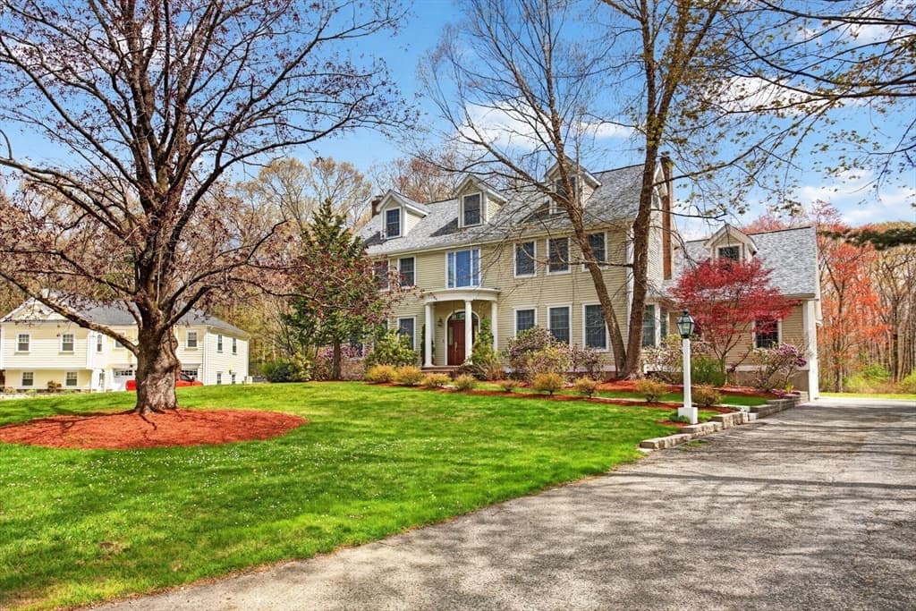 Single Family Residence at 17 Morningside Lane, Lincoln MA 01773, Lincoln, photo 2 of 40