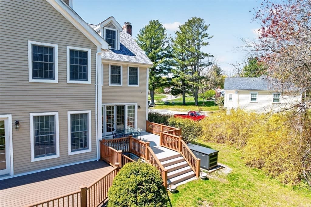 Single Family Residence at 17 Morningside Lane, Lincoln MA 01773, Lincoln, photo 7 of 40