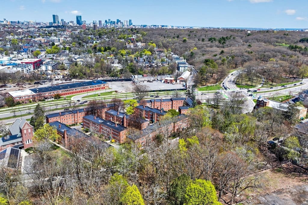 Condominium at 4 Dunning Way # 118, Boston MA 02130, photo 14 of 17