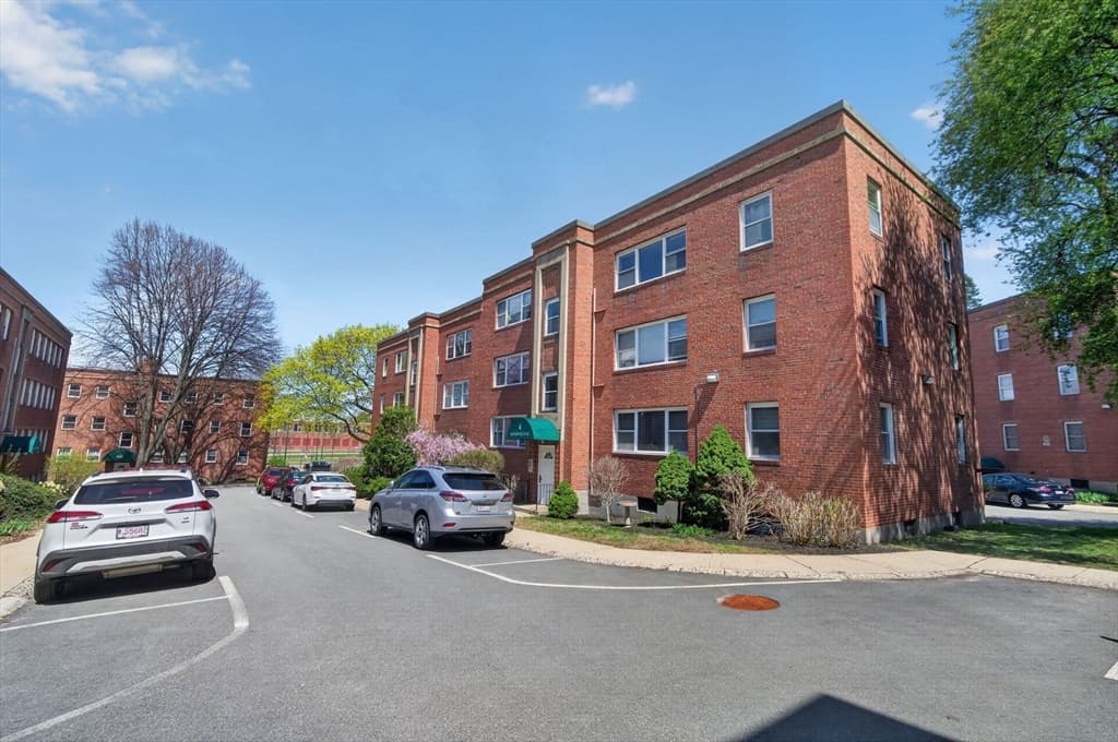 Condominium at 4 Dunning Way # 118, Boston MA 02130, photo 11 of 17