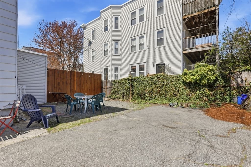 Single Family Residence at 289 Broadway, Cambridge MA 02139, Cambridge, photo 3 of 32