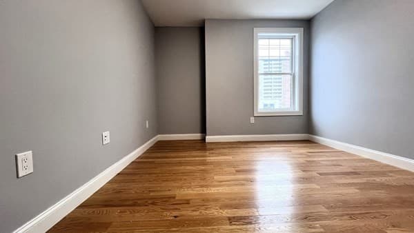Condominium at 585 Washington St # 0202, Quincy MA 02169, photo 8 of 10