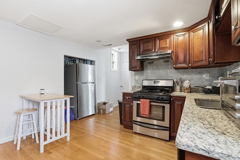 Multi Family at 289 Broadway, Cambridge MA 02139, Cambridge, photo 6 of 32
