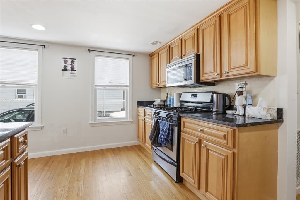 Multi Family at 289 Broadway, Cambridge MA 02139, Cambridge, photo 20 of 32