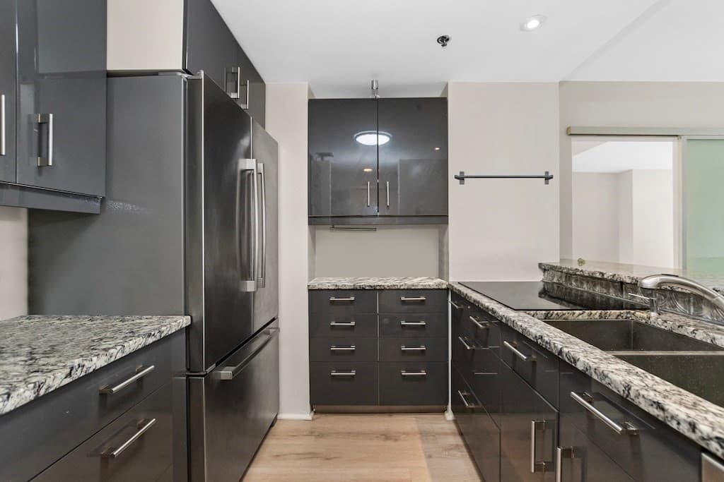 Condominium at 8 Museum Way # 1201, Cambridge MA 02141, Cambridge, photo 3 of 29