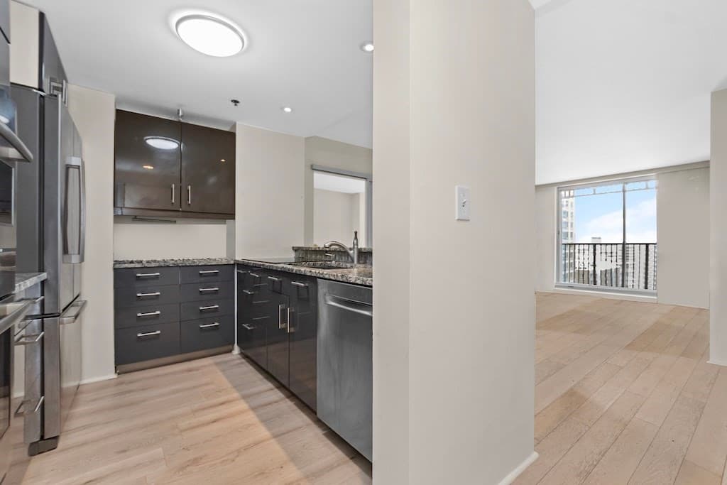 Condominium at 8 Museum Way # 1201, Cambridge MA 02141, Cambridge, photo 4 of 29