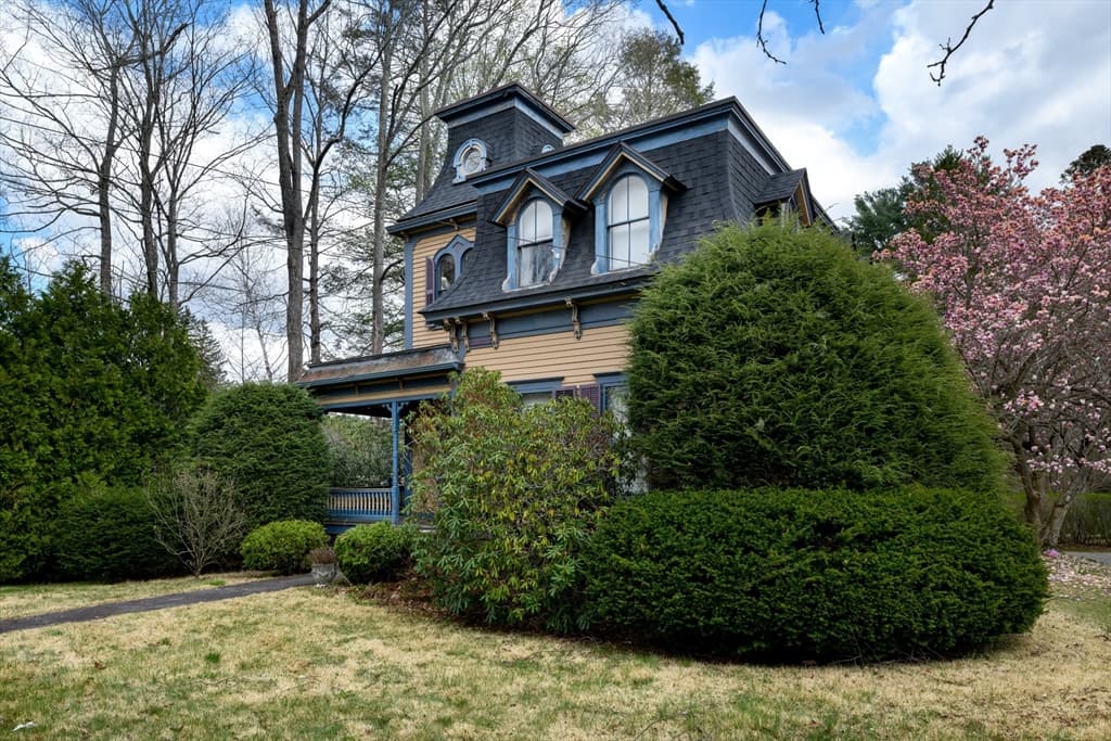 Single Family Residence at 67 Church St, Ware MA 01082, Ware, photo 2 of 27