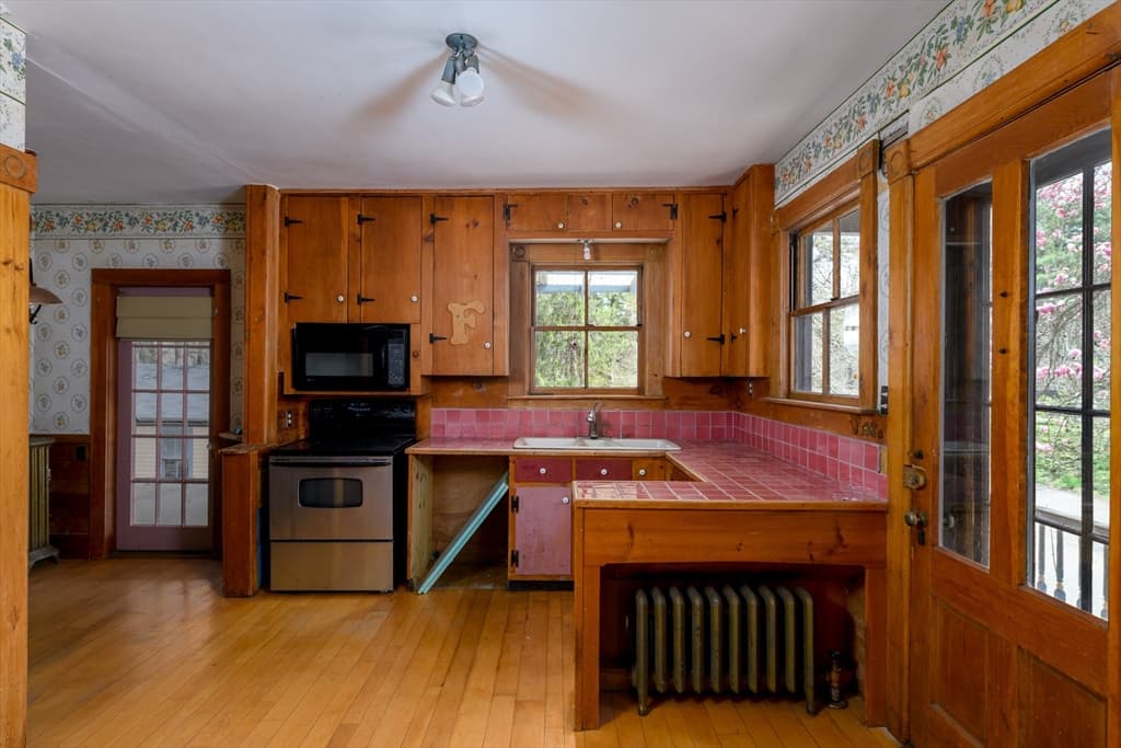 Single Family Residence at 67 Church St, Ware MA 01082, Ware, photo 22 of 27