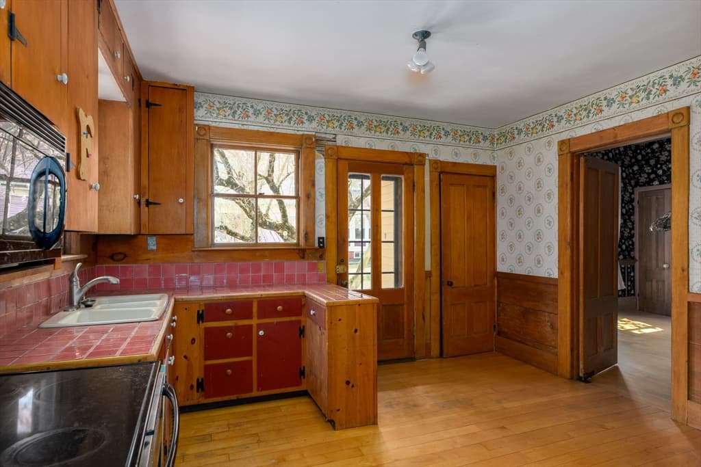 Single Family Residence at 67 Church St, Ware MA 01082, Ware, photo 20 of 27