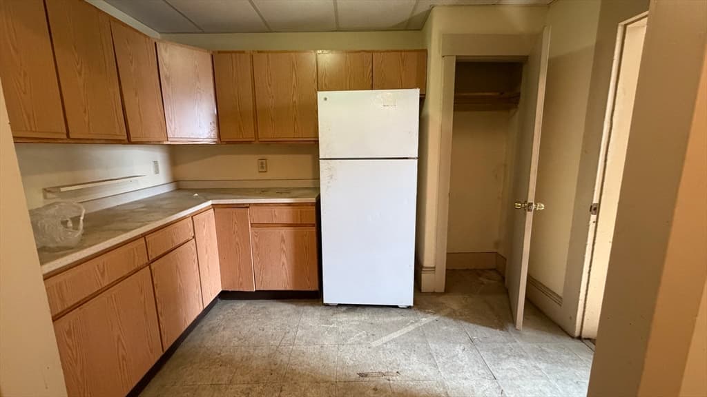 5+ Family - Rooming House at 101-107 Gorham Street, Lowell MA 01852, photo 23 of 42