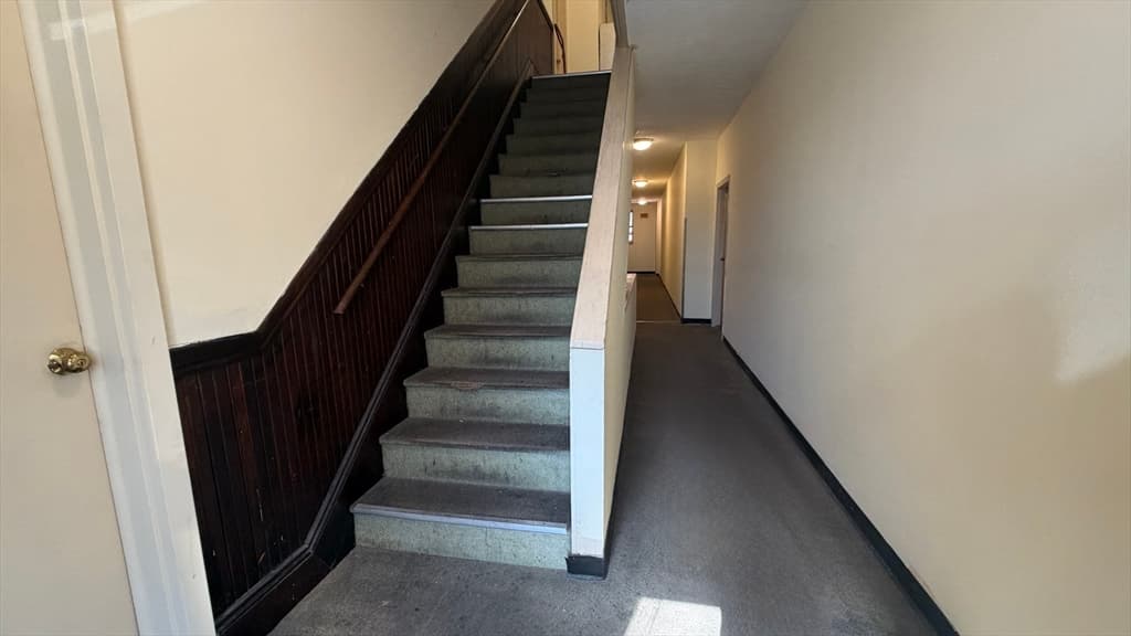 5+ Family - Rooming House at 101-107 Gorham Street, Lowell MA 01852, photo 40 of 42