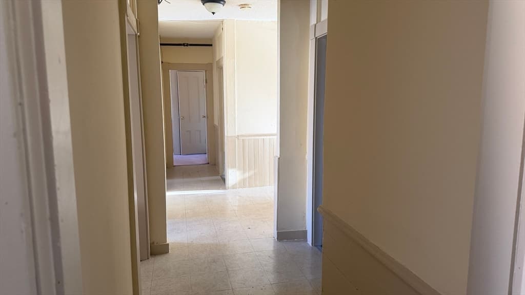 5+ Family - Rooming House at 101-107 Gorham Street, Lowell MA 01852, photo 29 of 42